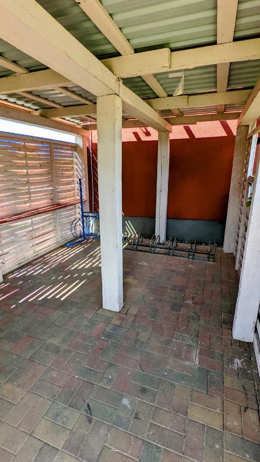 FeWo Kombüse - ruhig gelegen und mit großem Garten, nah am Achterwasser Krummin Exterior foto